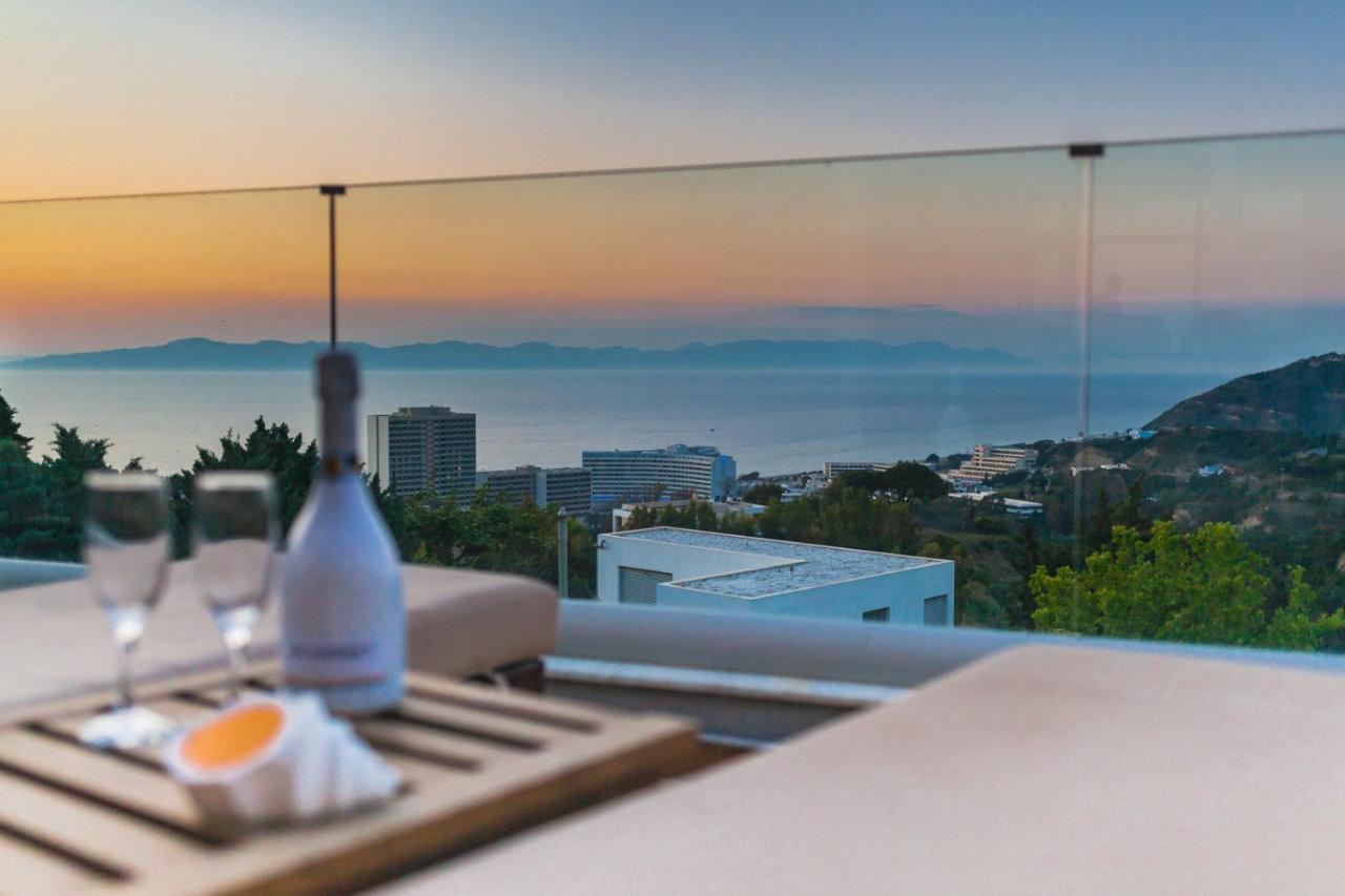 Flyviewflatsgold Privatehottub With Seaview Lejlighed Ixia  Eksteriør billede